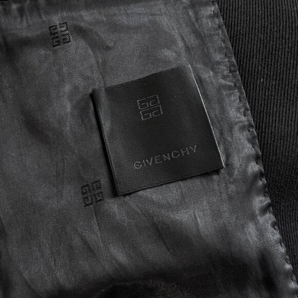 Givenchy Black U-Lock Oversized Blazer - Picture 9 of 12
